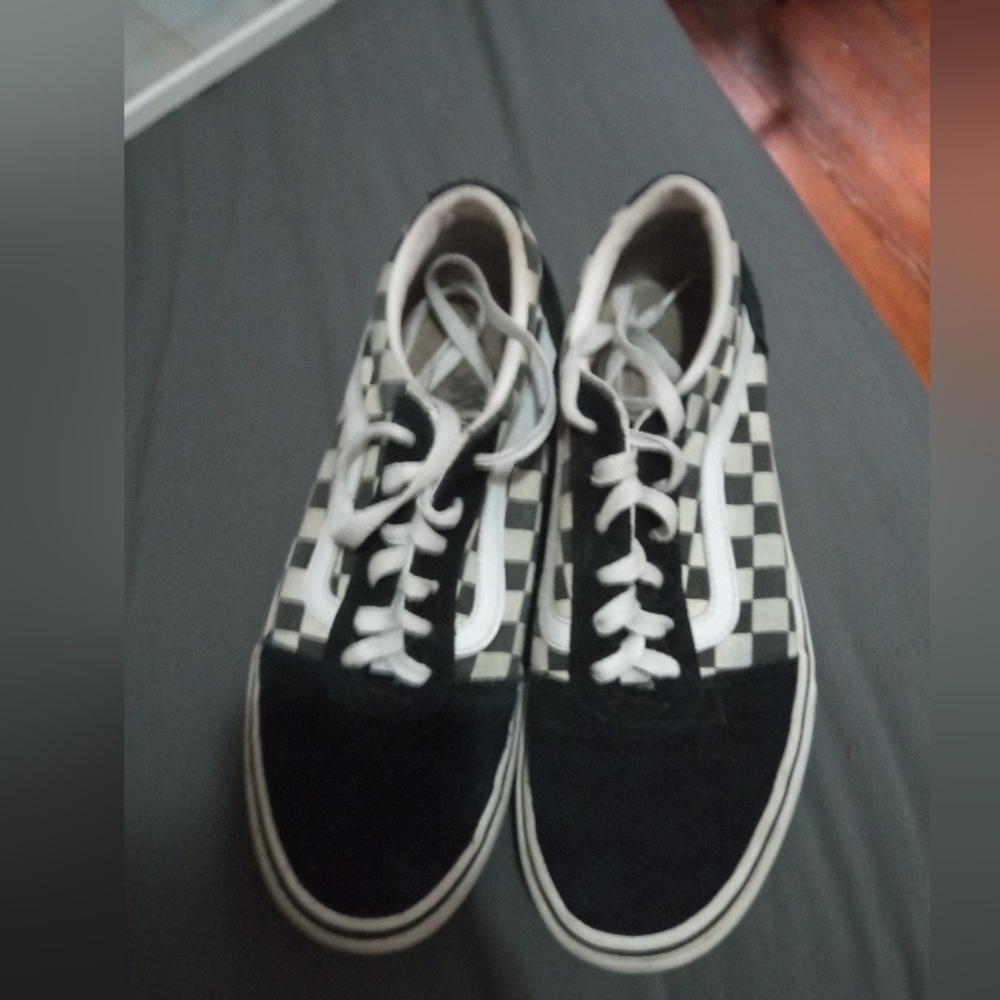 Vans women's size 8.5 check board design low top shoes
